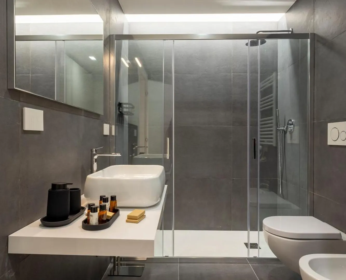 Suite & Outdoor Patio - Colosseum & Fori Imperiali Rome 0*,  Italy